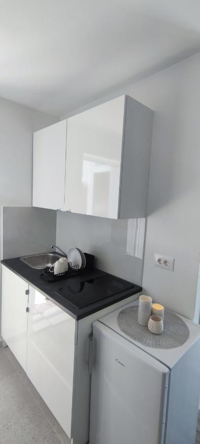 Rooms Lucky Makarska Bagian luar foto