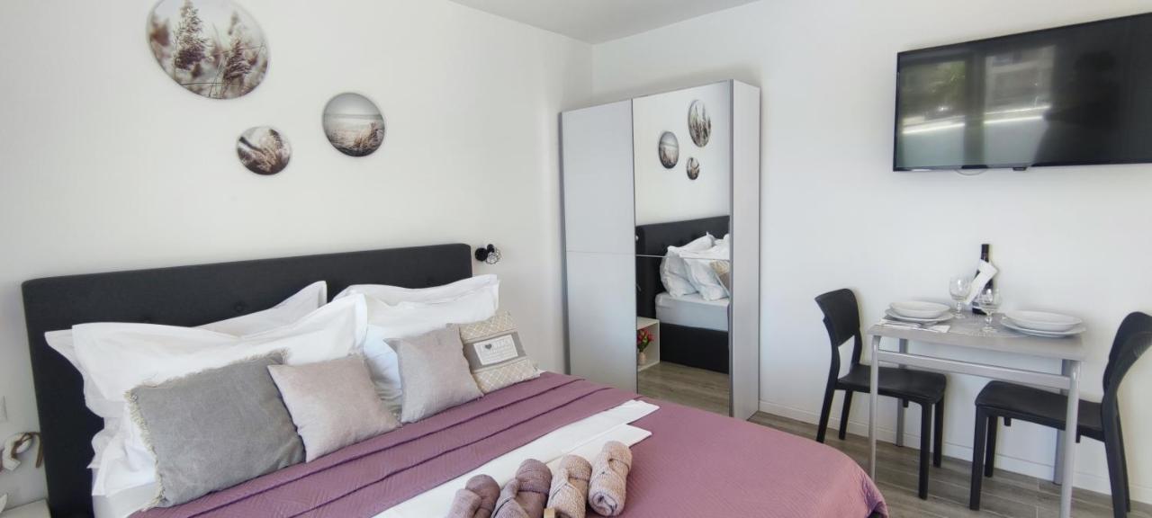 Rooms Lucky Makarska Bagian luar foto