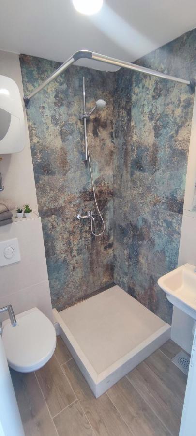 Rooms Lucky Makarska Bagian luar foto